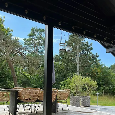 Authentic Log On Large Enclosed Natural Plot Сasa de vacaciones Vig
